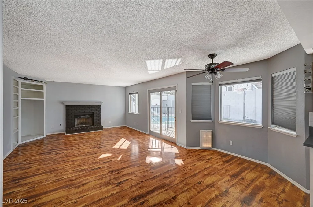 2101 Autumn Lull, Las Vegas, NV 89146