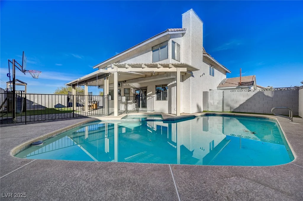 2101 Autumn Lull, Las Vegas, NV 89146