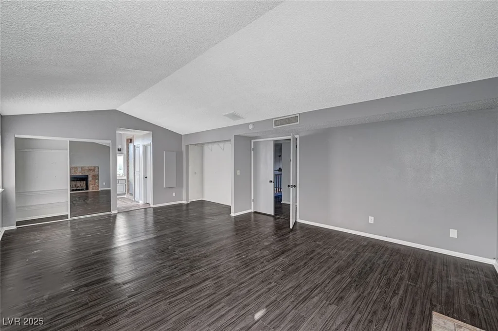 2101 Autumn Lull, Las Vegas, NV 89146
