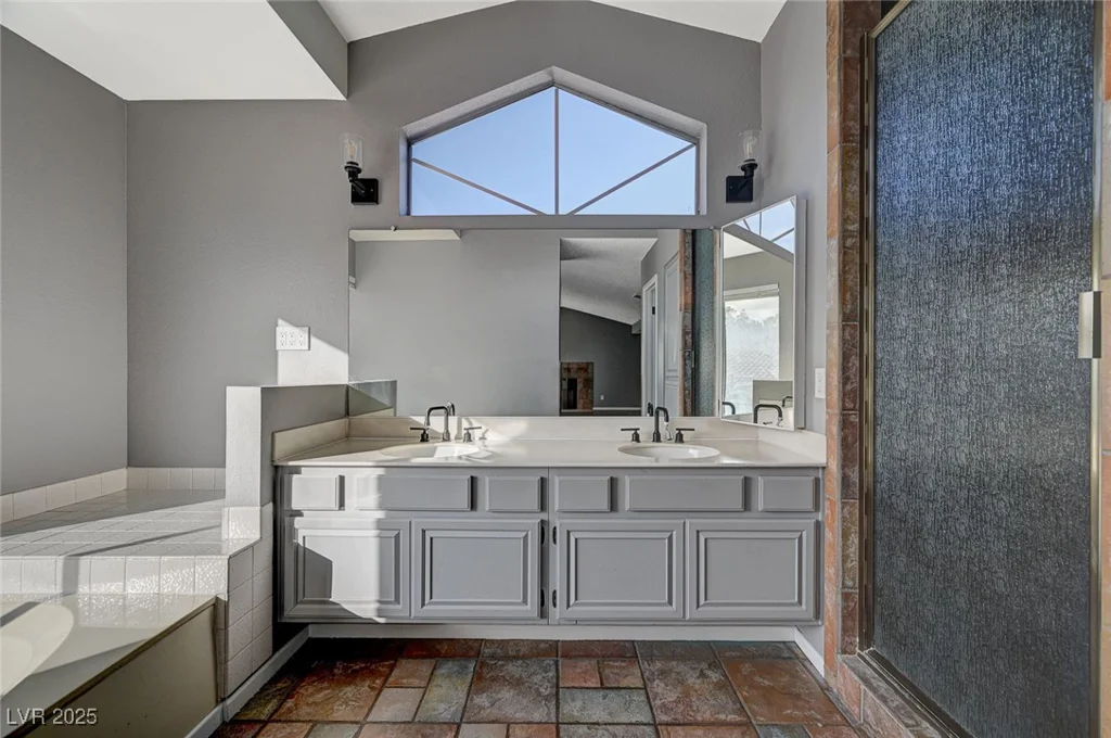 2101 Autumn Lull, Las Vegas, NV 89146