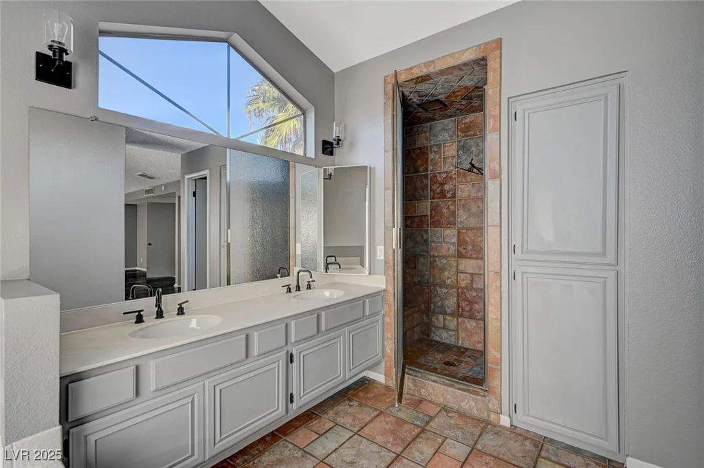 2101 Autumn Lull, Las Vegas, NV 89146