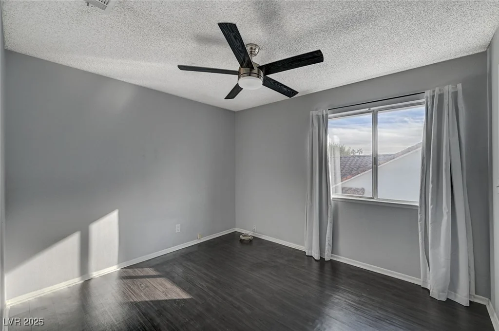 2101 Autumn Lull, Las Vegas, NV 89146