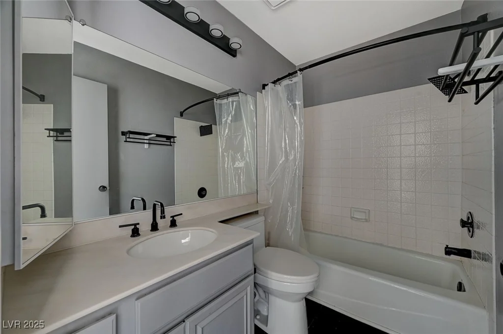 2101 Autumn Lull, Las Vegas, NV 89146