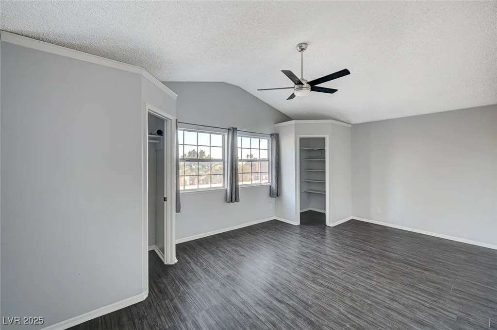 2101 Autumn Lull, Las Vegas, NV 89146