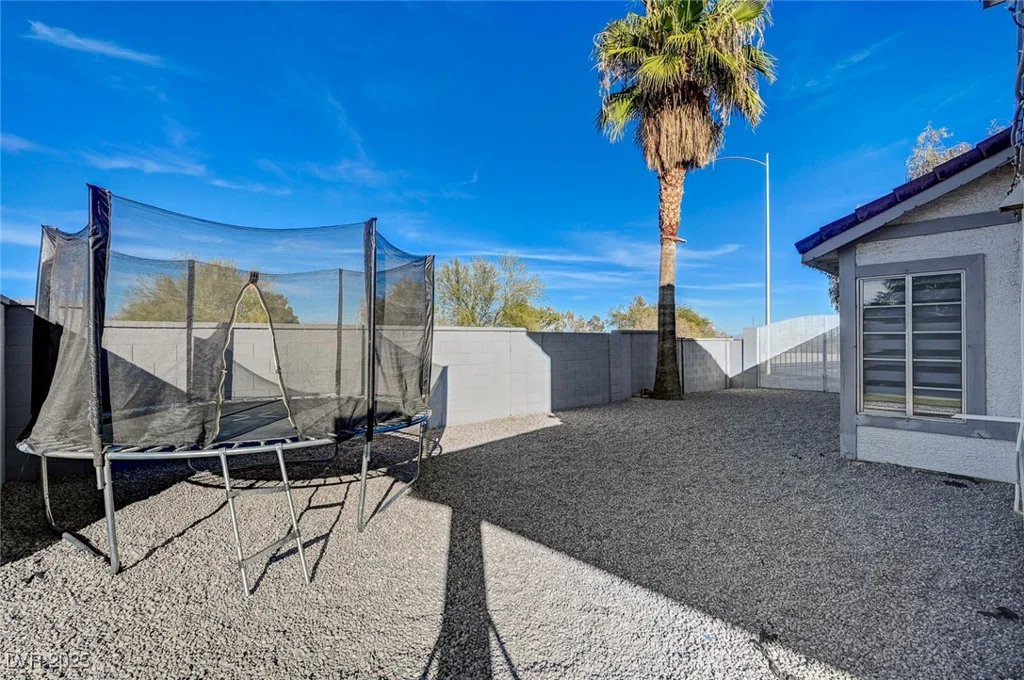 2101 Autumn Lull, Las Vegas, NV 89146