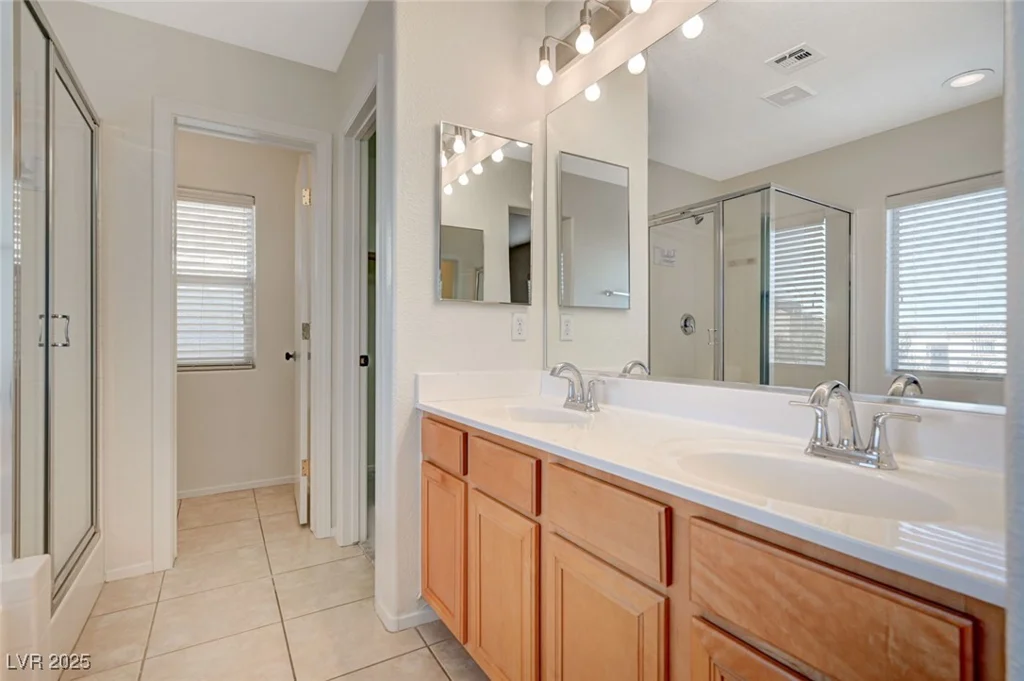 8856 Ashley Park, Las Vegas, NV 89148