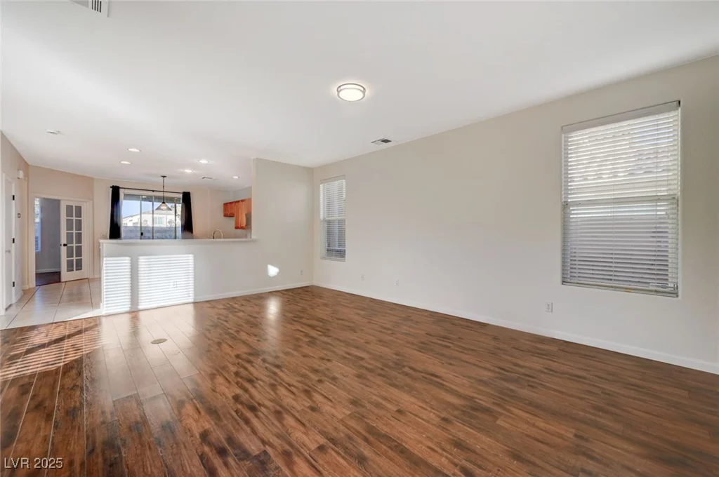 8856 Ashley Park, Las Vegas, NV 89148