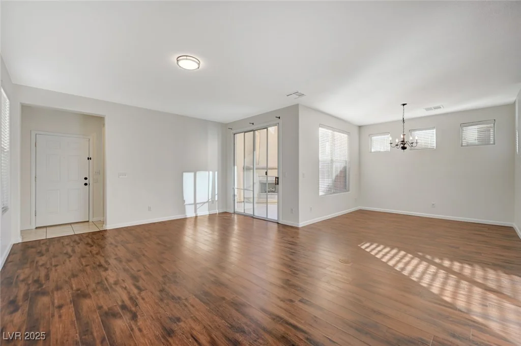8856 Ashley Park, Las Vegas, NV 89148