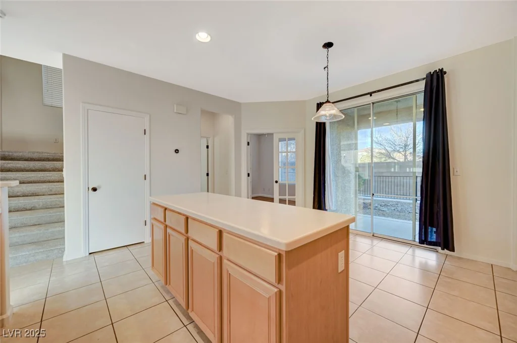8856 Ashley Park, Las Vegas, NV 89148