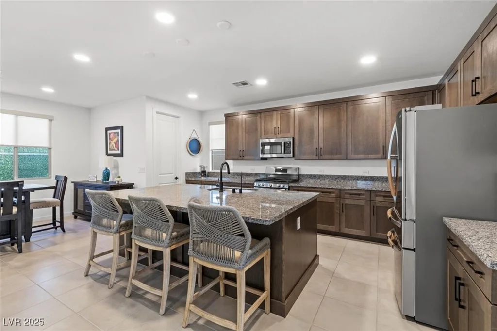 6833 Desert Finch, North Las Vegas, NV 89084