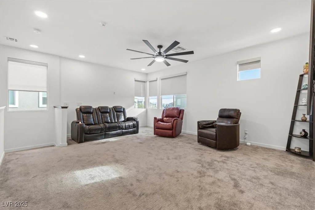 6833 Desert Finch, North Las Vegas, NV 89084