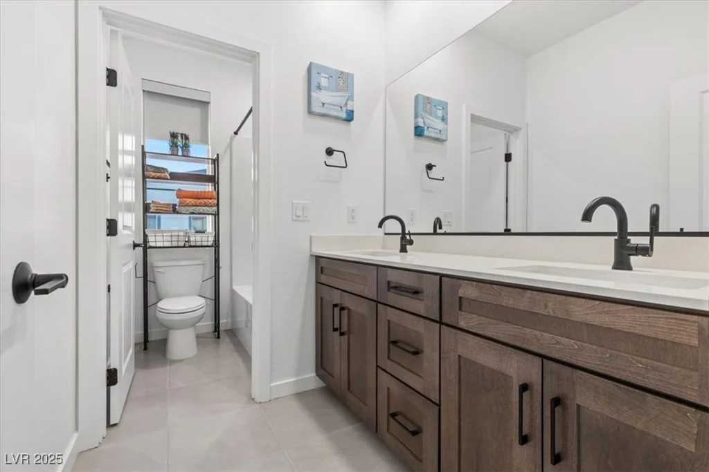6833 Desert Finch, North Las Vegas, NV 89084
