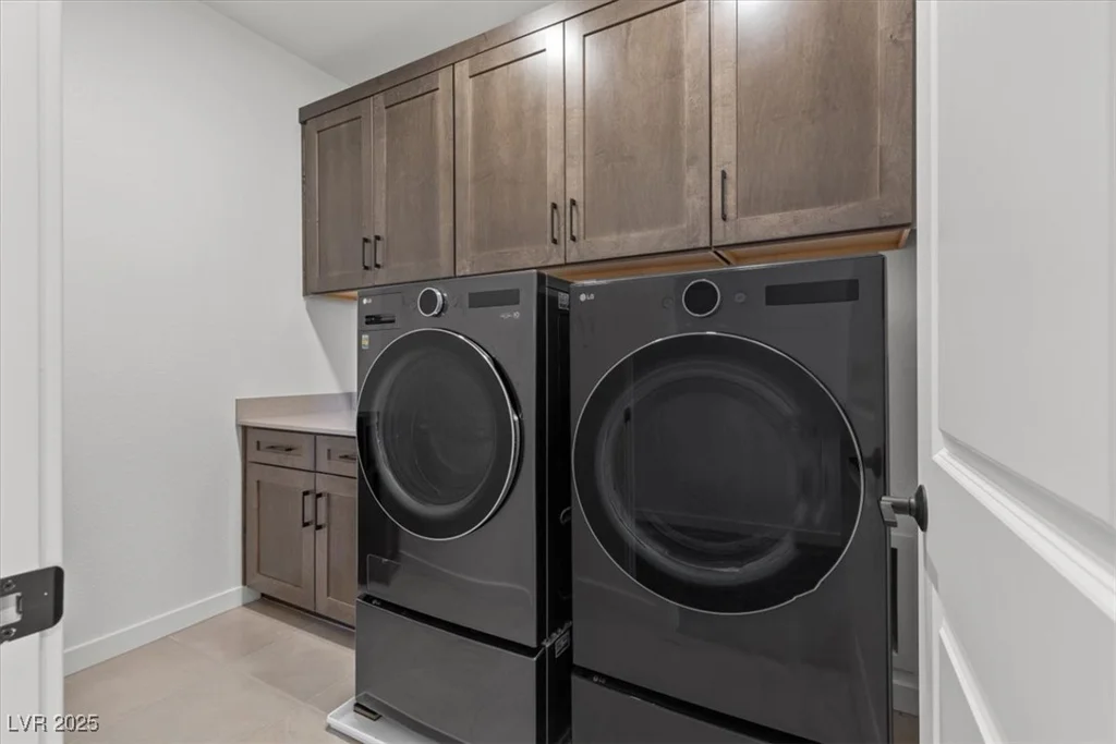6833 Desert Finch, North Las Vegas, NV 89084