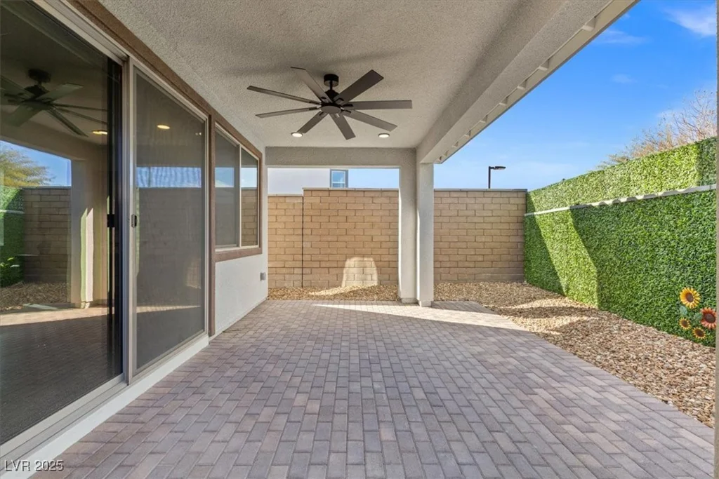 6833 Desert Finch, North Las Vegas, NV 89084