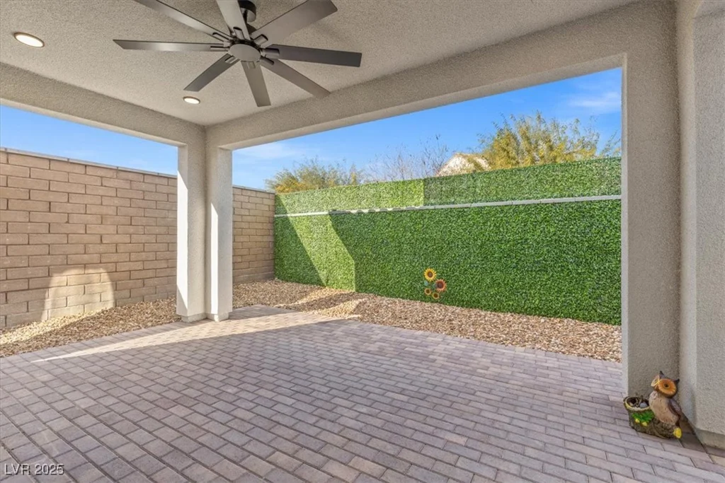 6833 Desert Finch, North Las Vegas, NV 89084