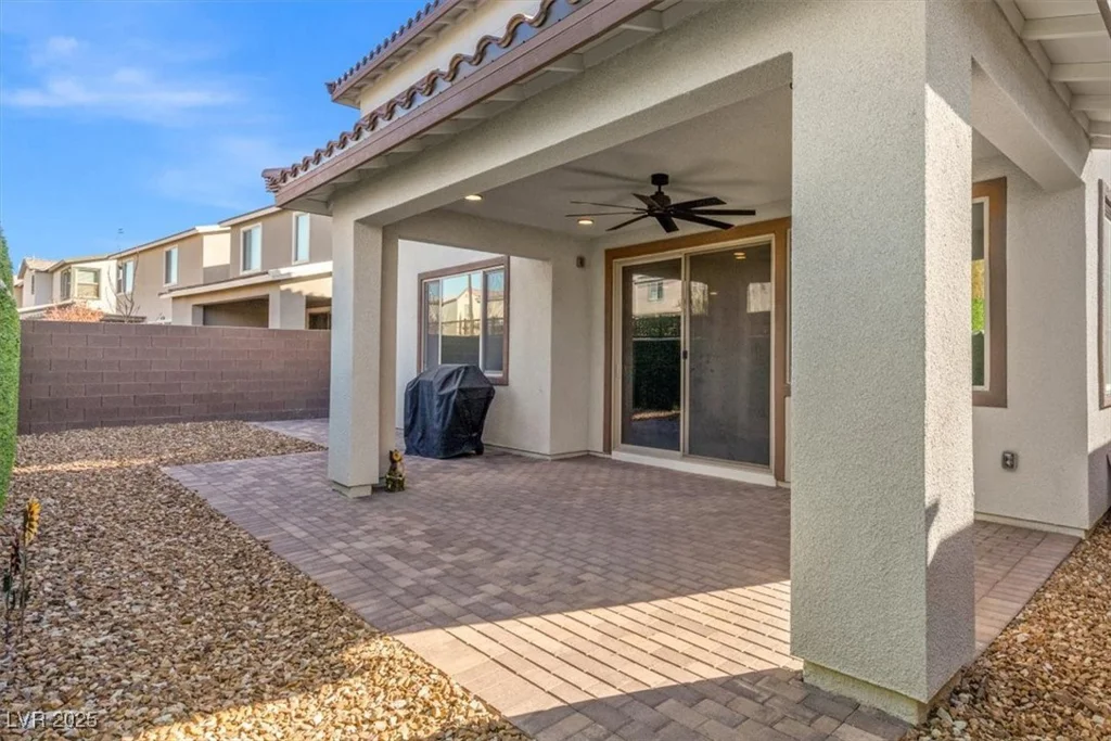 6833 Desert Finch, North Las Vegas, NV 89084