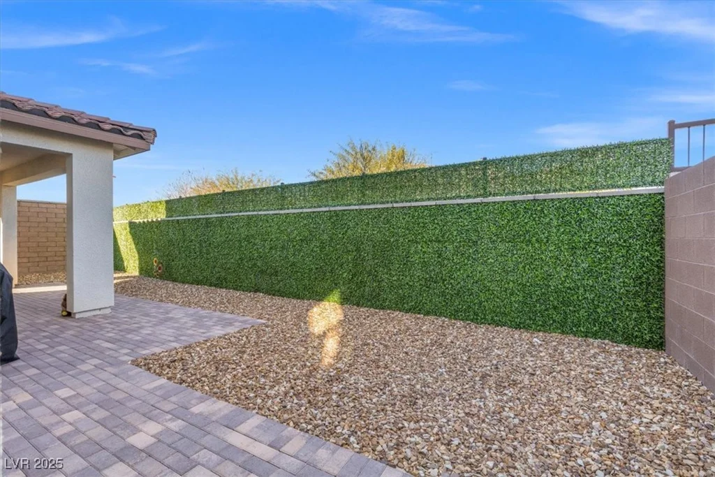 6833 Desert Finch, North Las Vegas, NV 89084