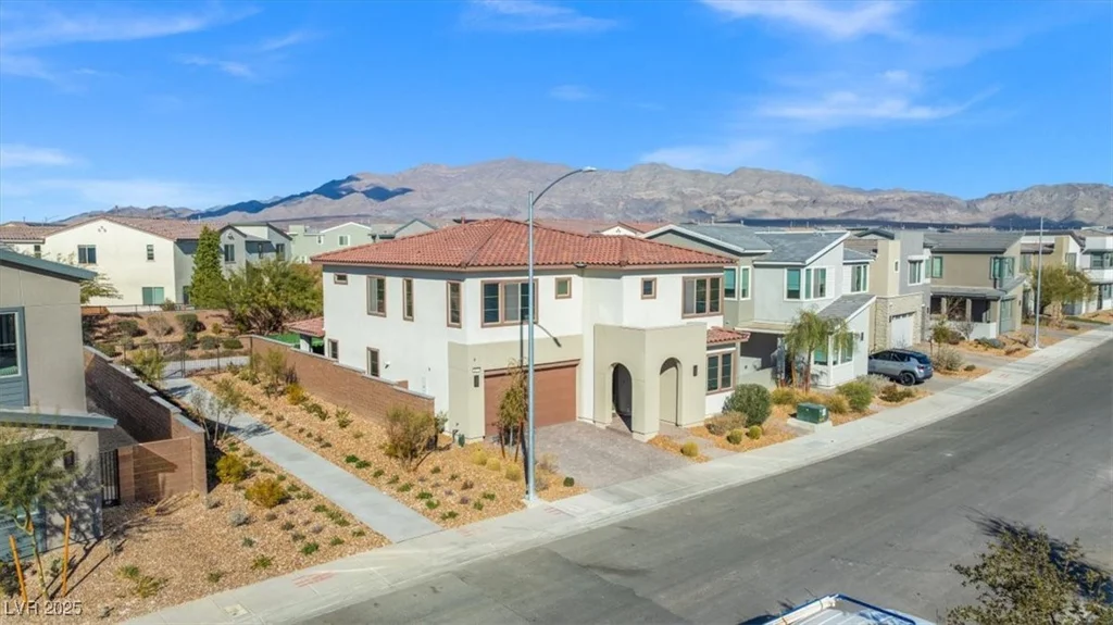 6833 Desert Finch, North Las Vegas, NV 89084