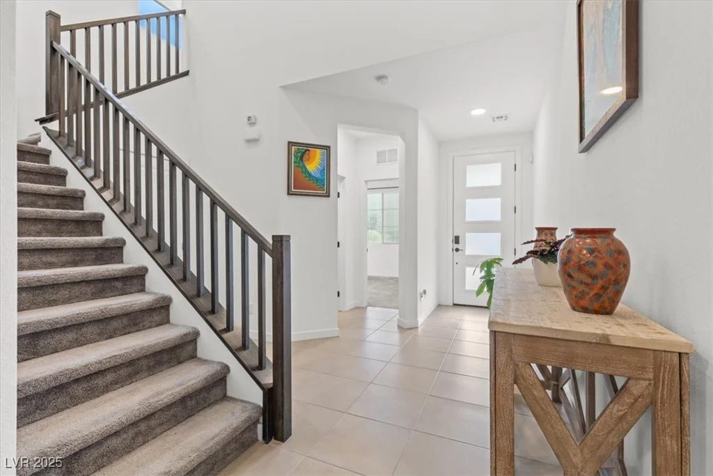 6833 Desert Finch, North Las Vegas, NV 89084