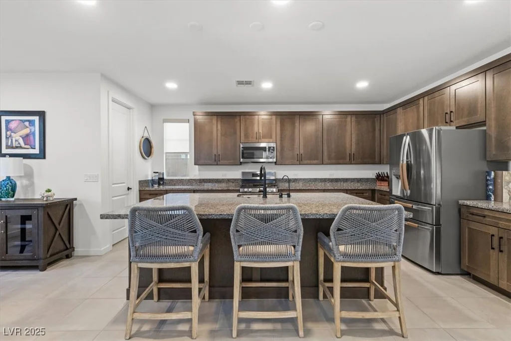6833 Desert Finch, North Las Vegas, NV 89084