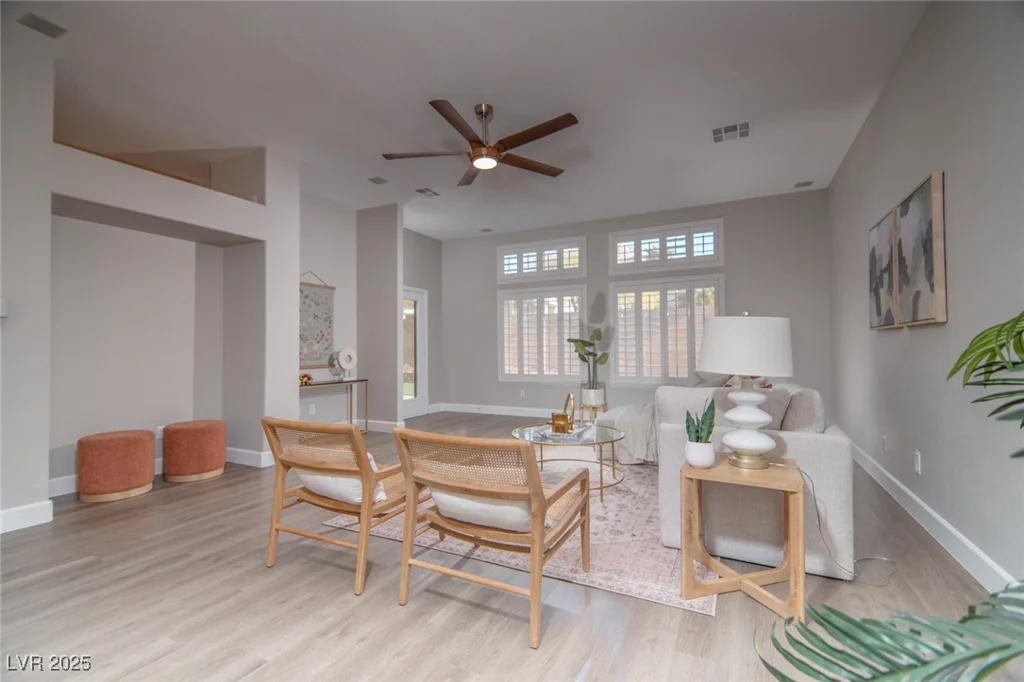 1240 Honey Lake, Las Vegas, NV 89110