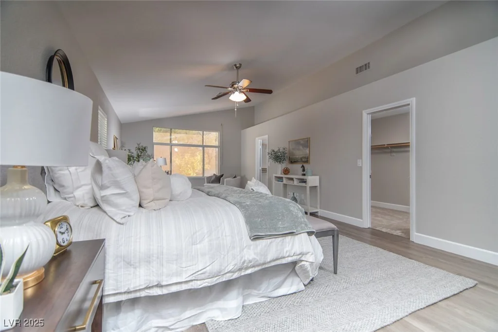 1240 Honey Lake, Las Vegas, NV 89110