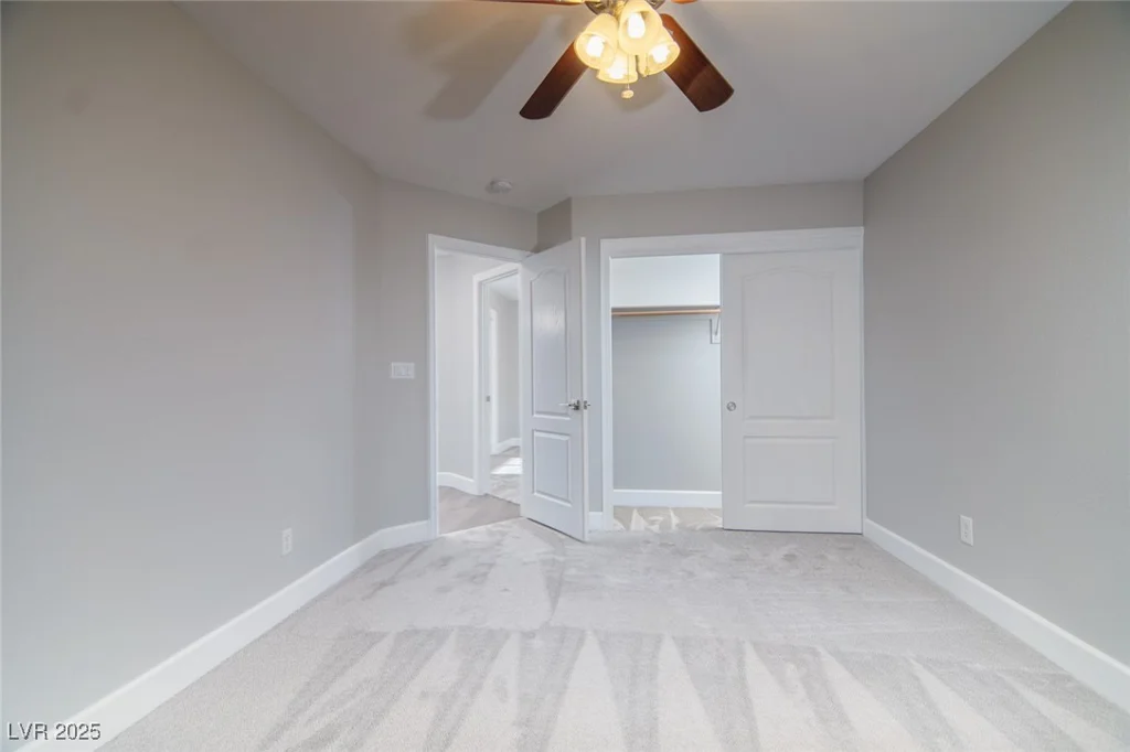 1240 Honey Lake, Las Vegas, NV 89110