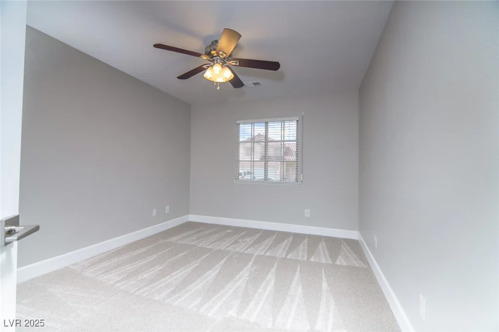 1240 Honey Lake, Las Vegas, NV 89110