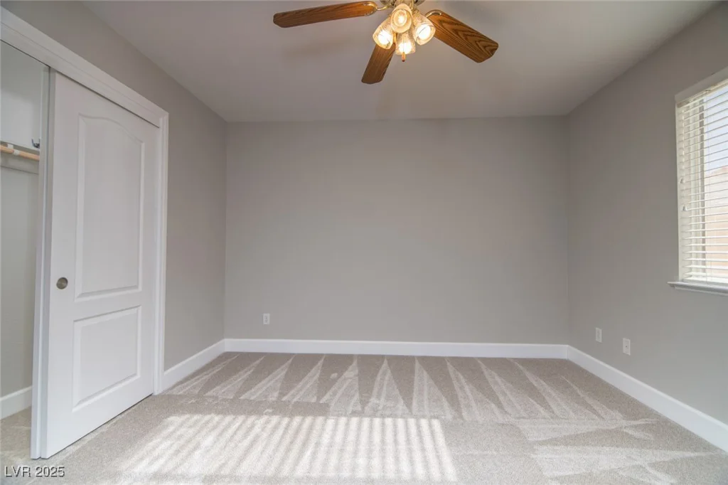 1240 Honey Lake, Las Vegas, NV 89110