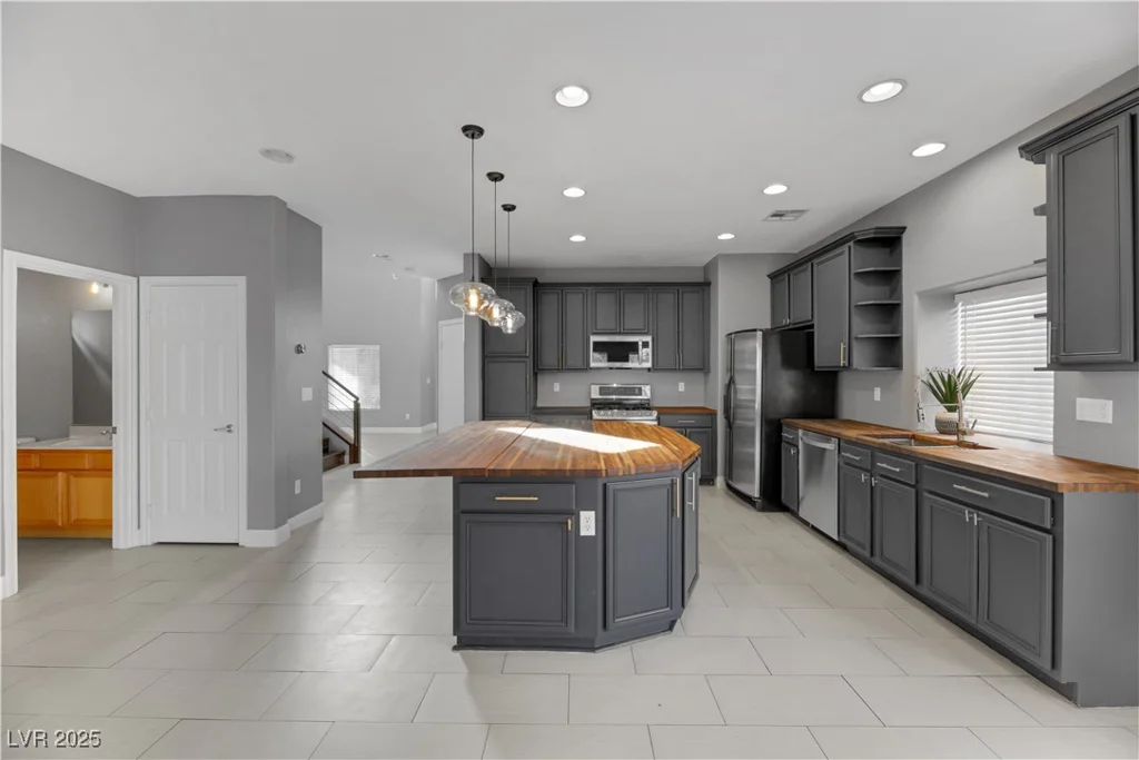 5962 Bassio, Las Vegas, NV 89141