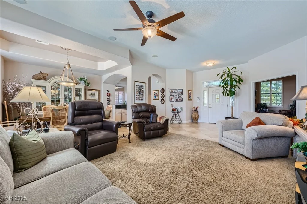 7456 Ute Meadows, Las Vegas, NV 89129