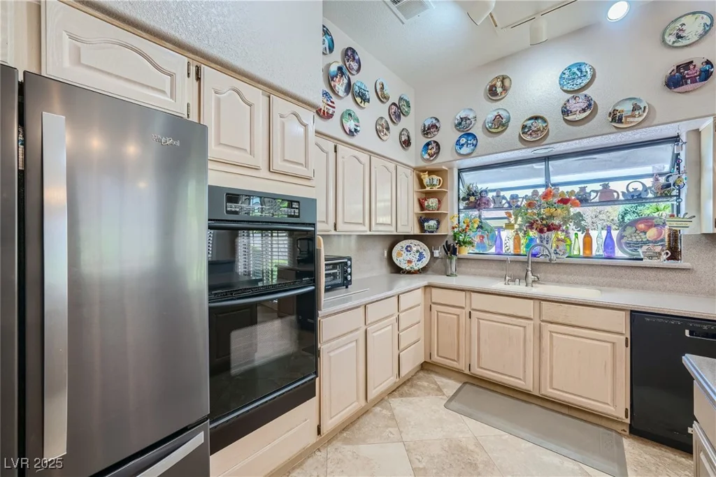 7456 Ute Meadows, Las Vegas, NV 89129