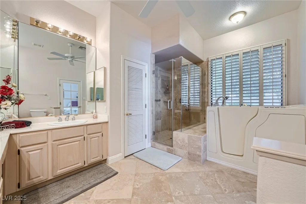 7456 Ute Meadows, Las Vegas, NV 89129