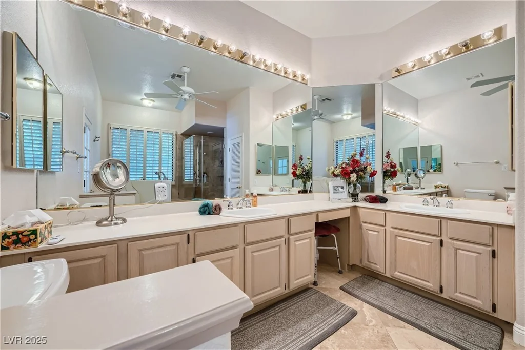 7456 Ute Meadows, Las Vegas, NV 89129