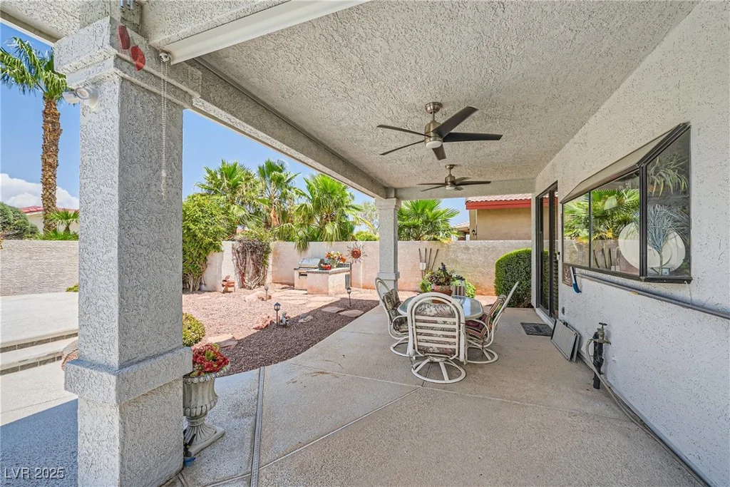 7456 Ute Meadows, Las Vegas, NV 89129