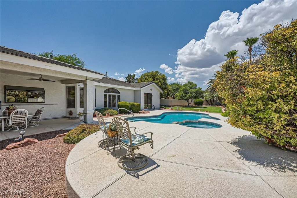 7456 Ute Meadows, Las Vegas, NV 89129