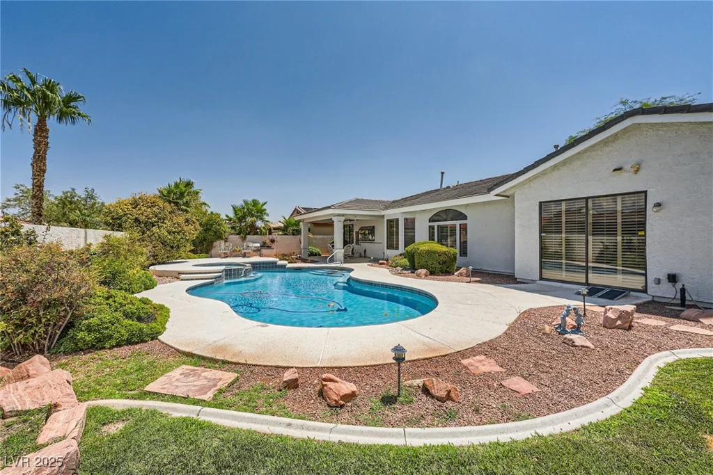 7456 Ute Meadows, Las Vegas, NV 89129