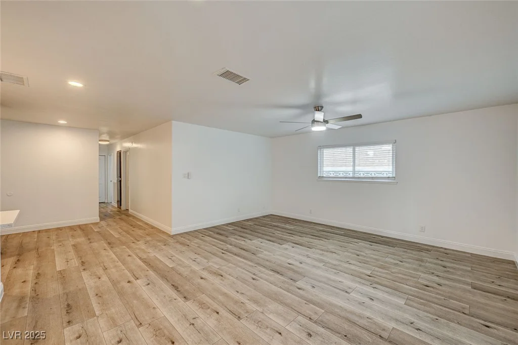 4457 Dennis, Las Vegas, NV 89121