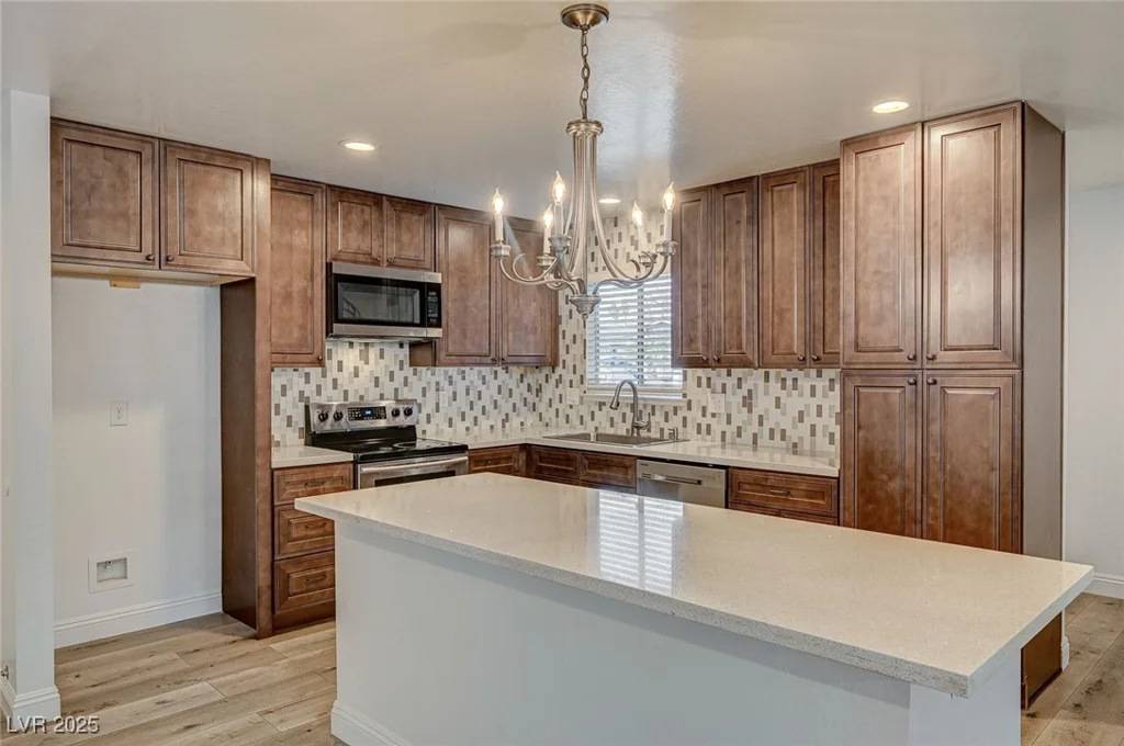 4457 Dennis, Las Vegas, NV 89121