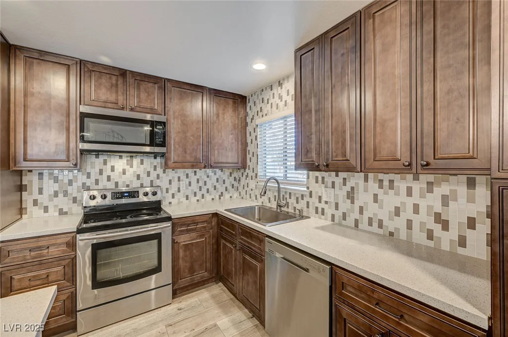 4457 Dennis, Las Vegas, NV 89121