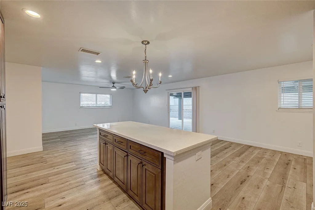4457 Dennis, Las Vegas, NV 89121