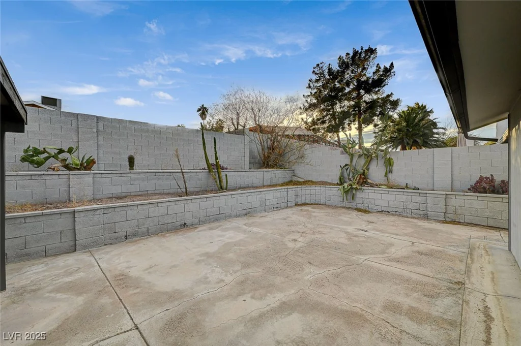 4457 Dennis, Las Vegas, NV 89121