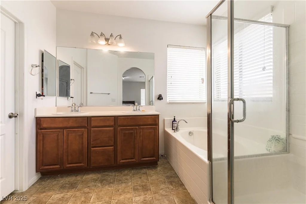 658 Forest Peak, Henderson, NV 89011