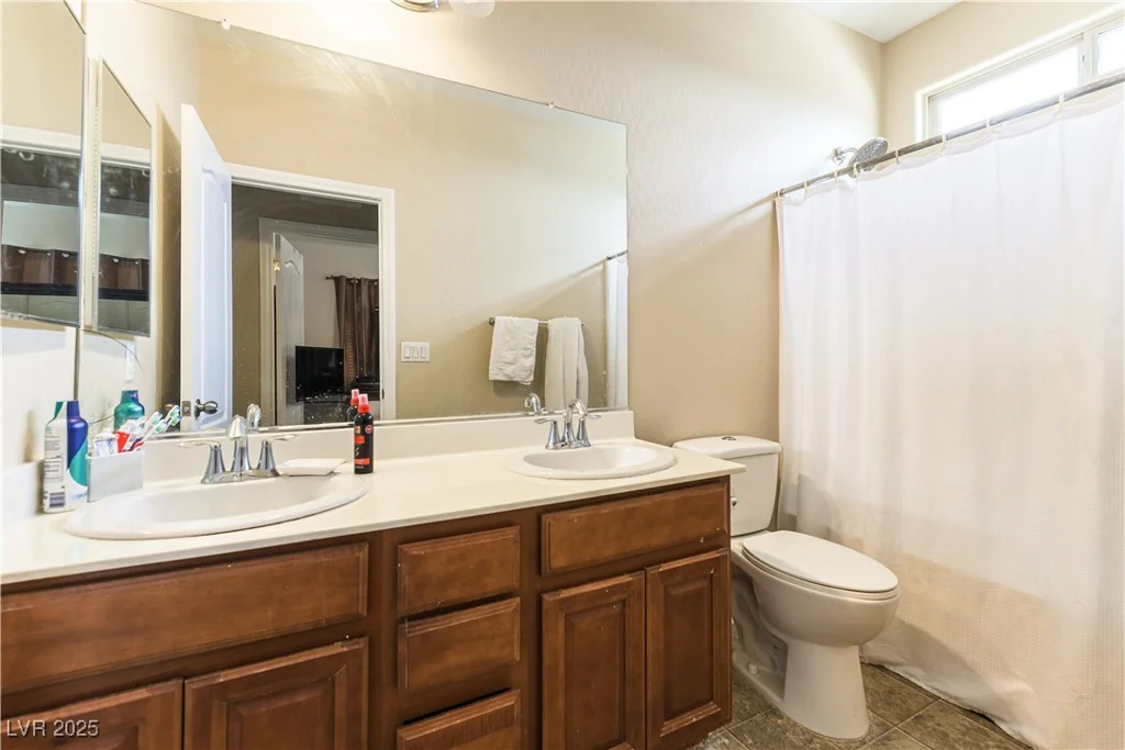 658 Forest Peak, Henderson, NV 89011