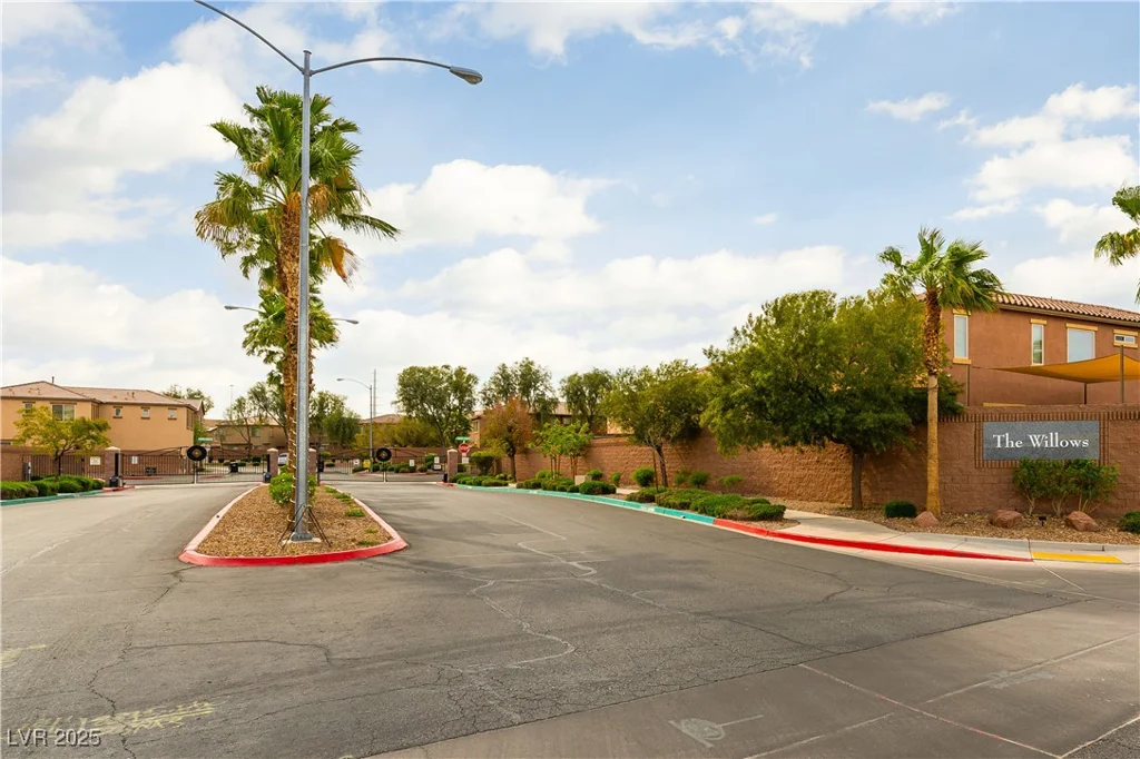 658 Forest Peak, Henderson, NV 89011