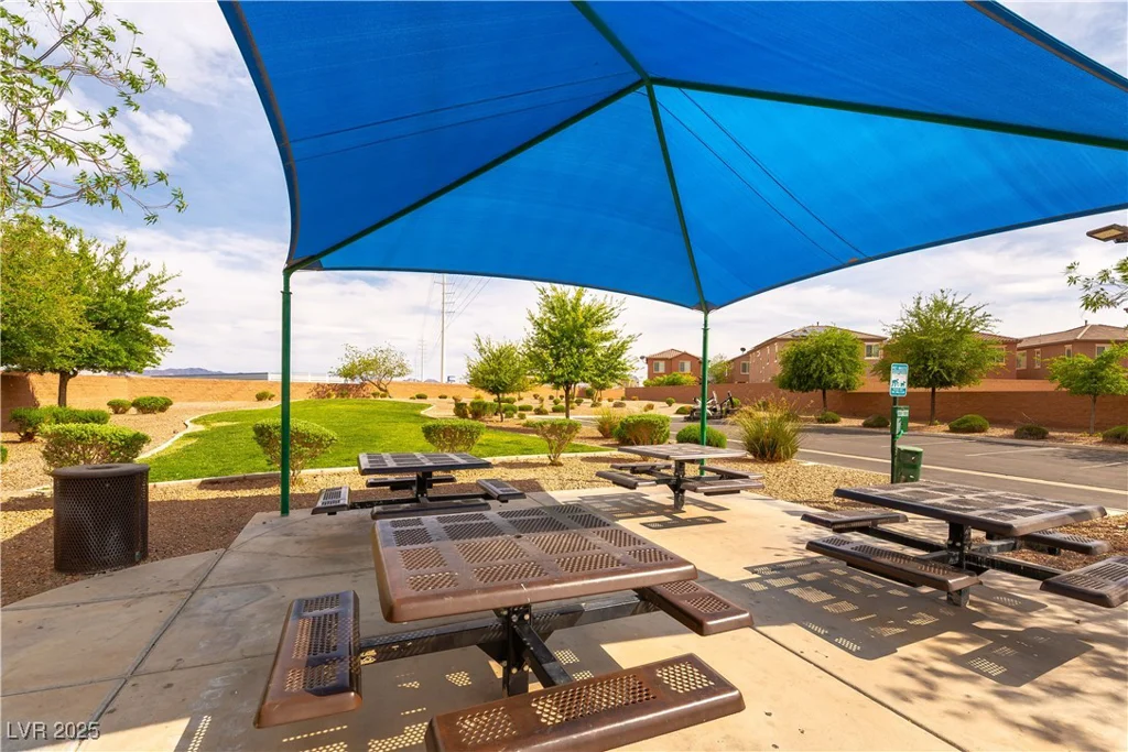 658 Forest Peak, Henderson, NV 89011