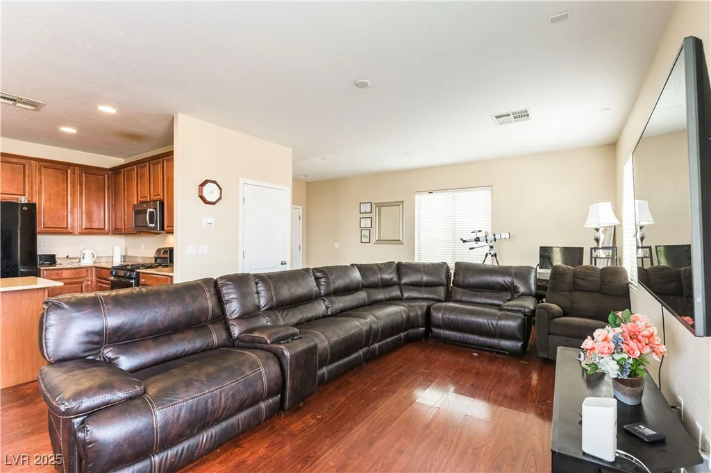 658 Forest Peak, Henderson, NV 89011