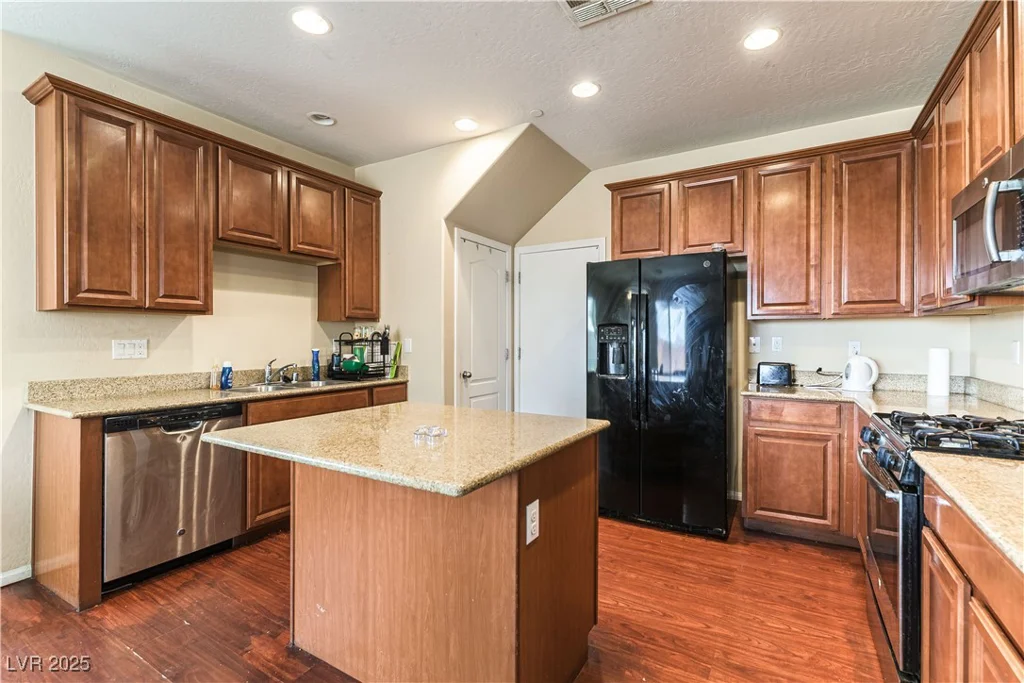 658 Forest Peak, Henderson, NV 89011