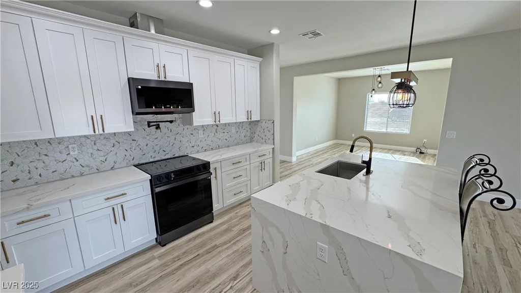 2560 Tahachapi, Pahrump, NV 89048