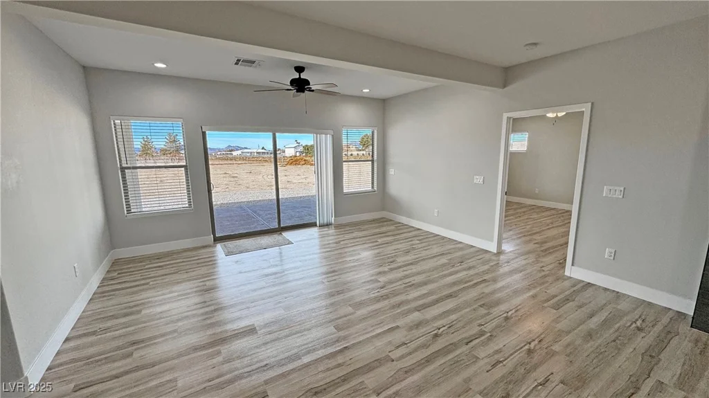 2560 Tahachapi, Pahrump, NV 89048